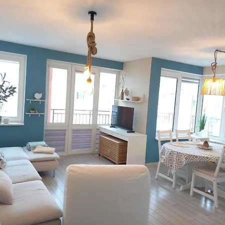 شقة Sea View - 2 Min To - Large Balcony - Pool - Riviera