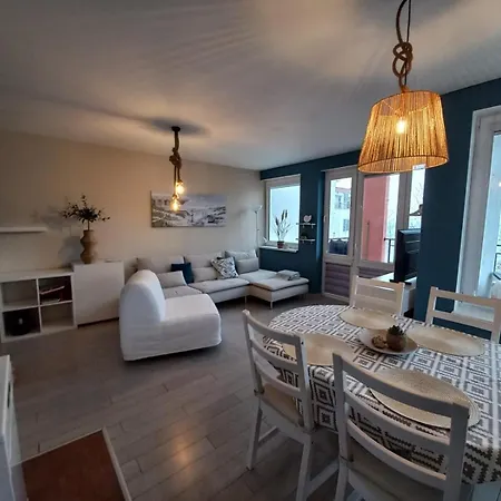 شقة Sea View - 2 Min To - Large Balcony - Pool - Riviera *