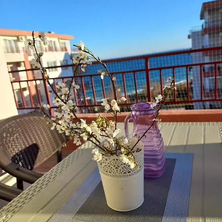 Sea View - 2 Min To - Large Balcony - Pool - Riviera رافدا