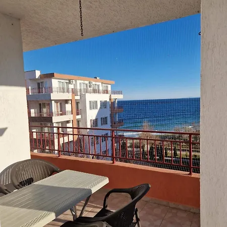 Sea View Apartment - 2 Min To Beach - Large Balcony - Pool - Riviera Fort * Ravda